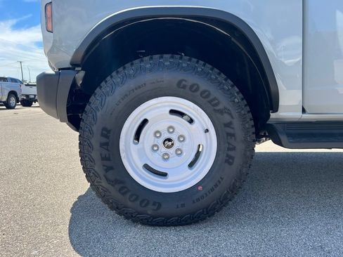 New 2026 Ford Bronco Heritage Edition AWD/4WD image 36