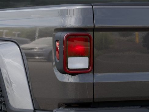 New 2025 Jeep Gladiator High Tide image 9