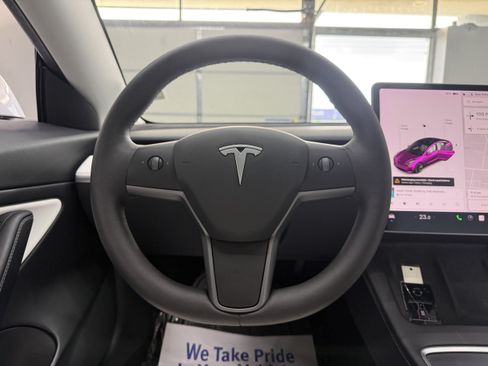 Used 2021 Tesla Model 3 Standard Range Plus RWD image 8