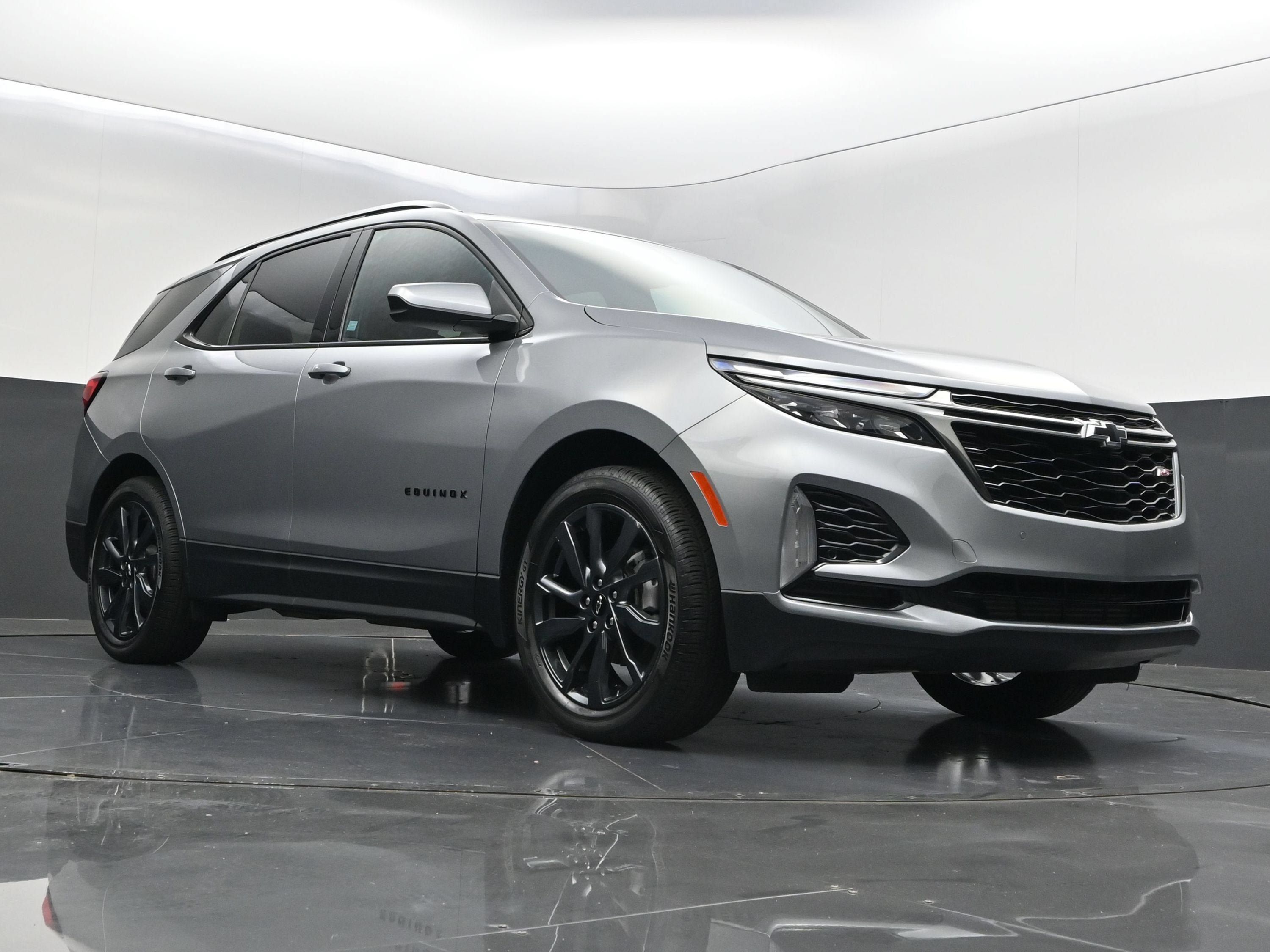 Certified 2023 Chevrolet Equinox RS FWD image 39