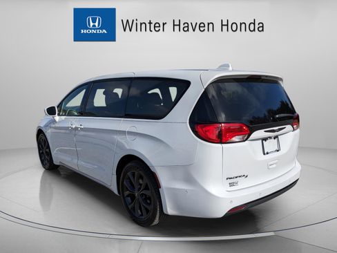 Used 2019 Chrysler Pacifica Touring Plus w/ Advanced Safetytec Group image 6