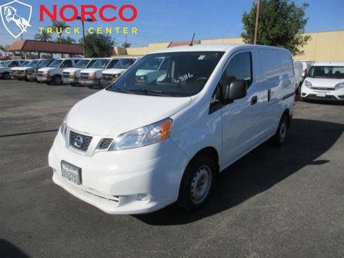 Used 2015 Nissan NV200 S image 6