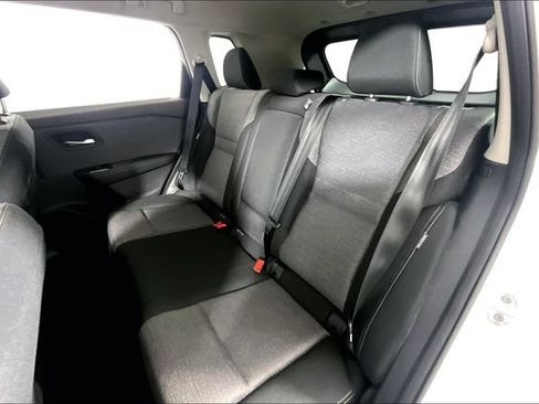 Used 2023 Nissan Rogue SV AWD/4WD image 28