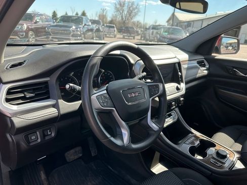 Used 2023 GMC Acadia SLE w/ Driver Convenience Package AWD/4WD image 12