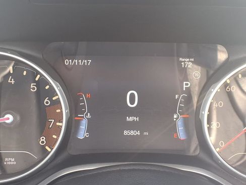 Used 2018 Jeep Compass Latitude w/ Popular Equipment Group FWD image 13