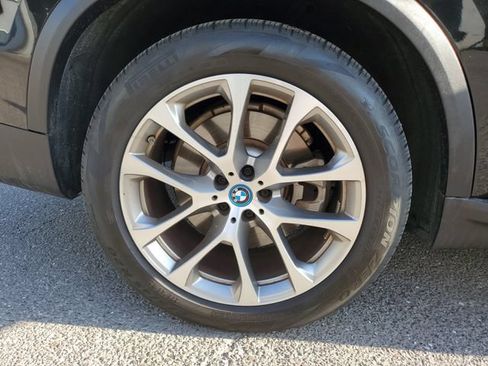 Used 2025 BMW X5 xDrive50e AWD/4WD image 5
