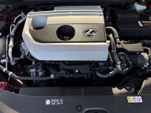 Used 2019 Lexus UX 200 F Sport FWD image 32