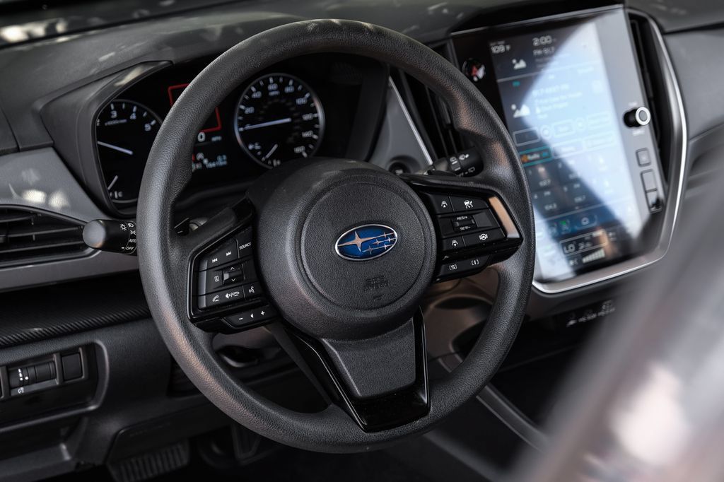 Used 2024 Subaru Crosstrek 2.0i Premium AWD/4WD image 4