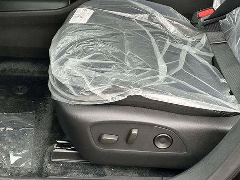 New 2026 Honda Prologue EX image 15