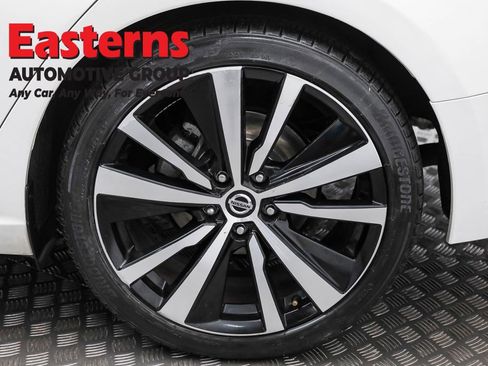 Used 2022 Nissan Altima 2.5 SR FWD image 32