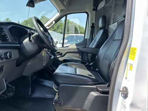 Certified 2021 Ford Transit 250 148 High Roof RWD image 18