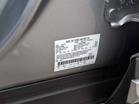 Used 2022 Ford Explorer XLT image 27