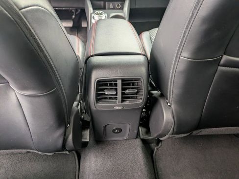 Used 2025 Ford Escape ST-Line AWD/4WD image 33