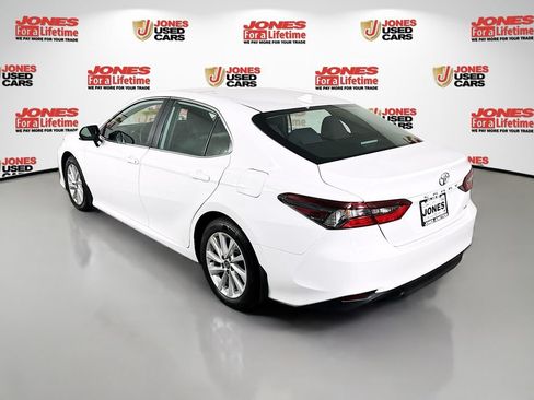 Used 2024 Toyota Camry LE w/ Convenience Package FWD image 2