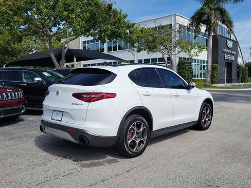 Used 2022 Alfa Romeo Stelvio Ti AWD/4WD image 3
