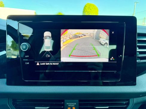 Used 2025 Volkswagen Jetta Sport image 27