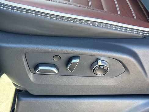 New 2026 GMC Sierra 2500 Denali Ultimate w/ LPO, Black Badging Package image 25
