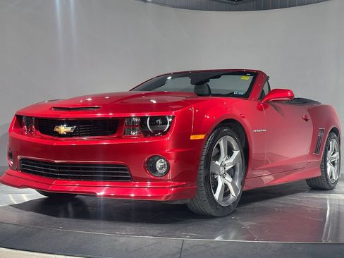 Used 2012 Chevrolet Camaro SS RWD image 19