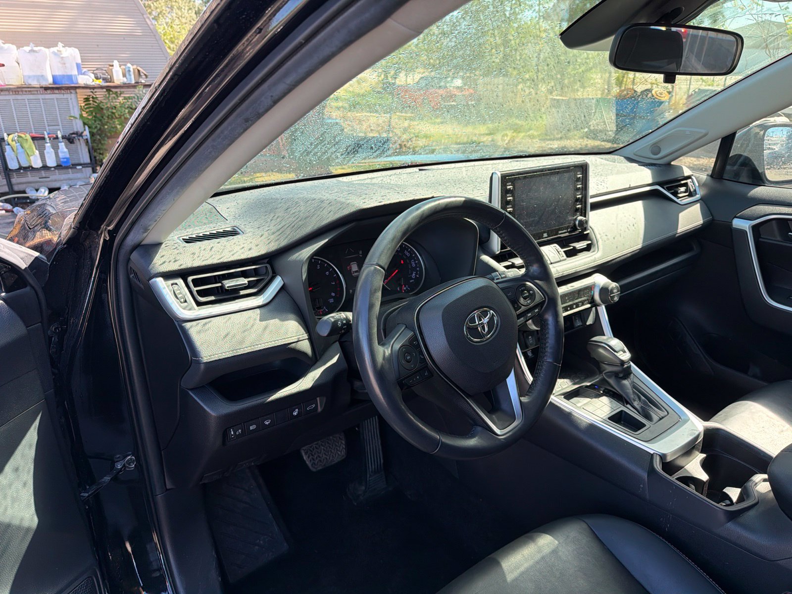 Used 2019 Toyota RAV4 XLE Premium w/ Cold Weather Package AWD/4WD image 8