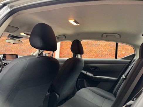 Used 2024 Nissan Sentra S image 23