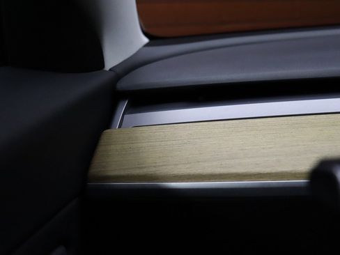 Used 2020 Tesla Model 3 Standard Range Plus image 49