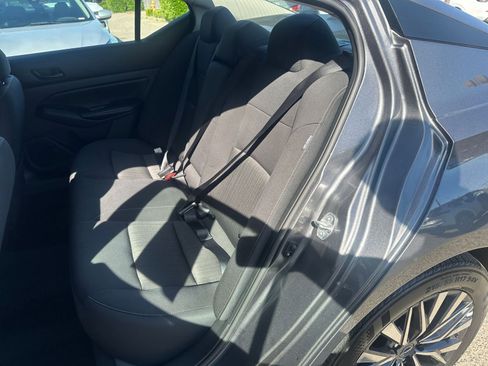 Used 2025 Nissan Altima 2.5 SV image 38