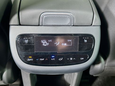 New 2026 Hyundai Ioniq 9 SEL image 25