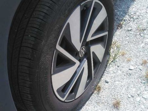 Used 2025 Volkswagen Atlas SE FWD image 7