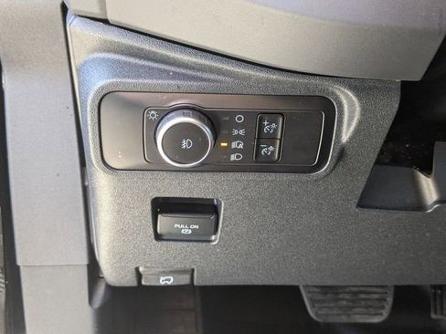 Used 2025 Ford Bronco Badlands image 12