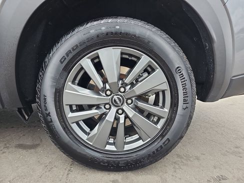 Used 2024 Nissan Pathfinder SV FWD image 36