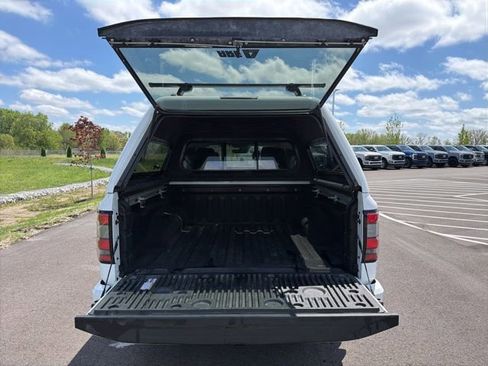 Used 2023 Nissan Frontier PRO-4X w/ Pro-4X Premium Package AWD/4WD image 11