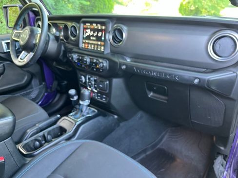 Used 2023 Jeep Wrangler Unlimited Rubicon 4xe w/ Cold Weather Group AWD/4WD image 45