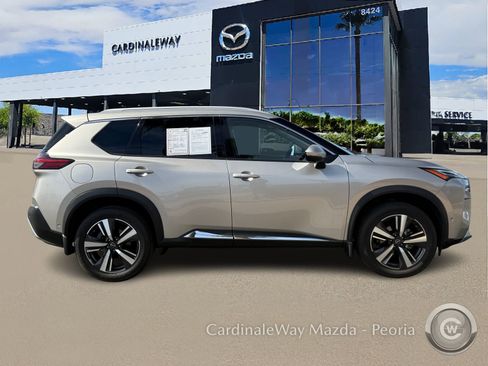 Used 2023 Nissan Rogue Platinum image 10