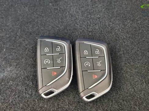 Used 2025 Cadillac Lyriq Sport AWD/4WD image 63