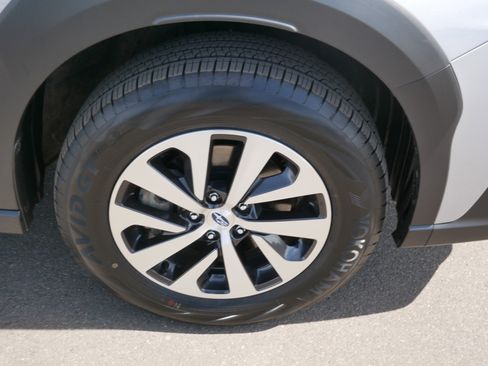 Certified 2025 Subaru Outback Premium image 15