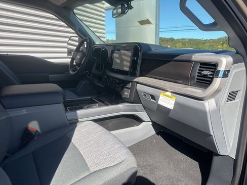 New 2026 Ford F250 XLT w/ XLT Premium Package image 34
