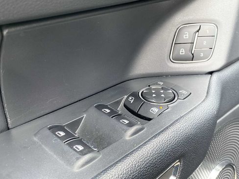 Used 2024 Ford Expedition XLT AWD/4WD image 20