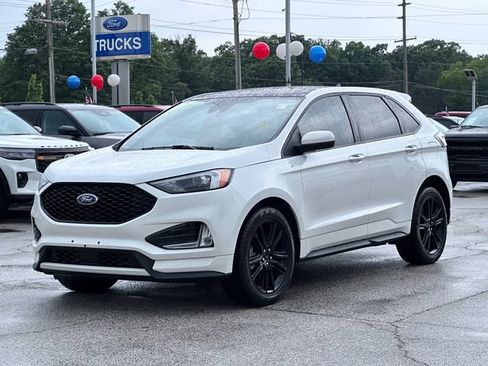 Certified 2024 Ford Edge ST-Line AWD/4WD image 3