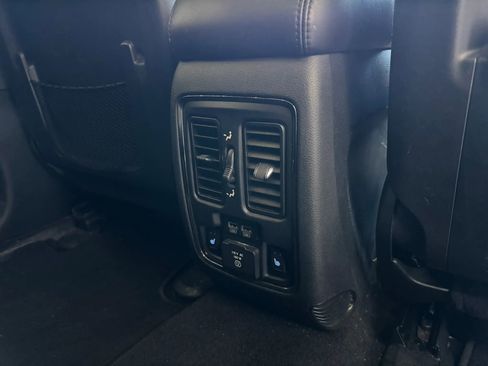 Used 2019 Jeep Grand Cherokee High Altitude AWD/4WD image 30