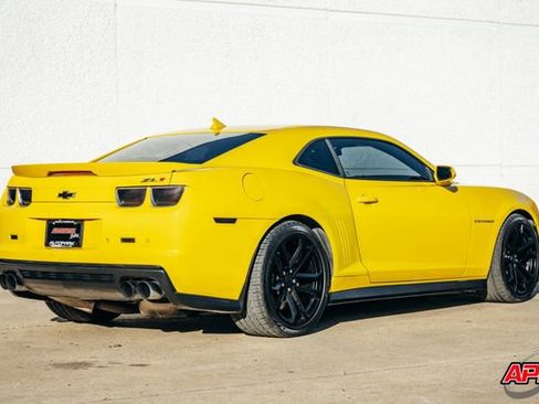 Used 2013 Chevrolet Camaro ZL1 image 3