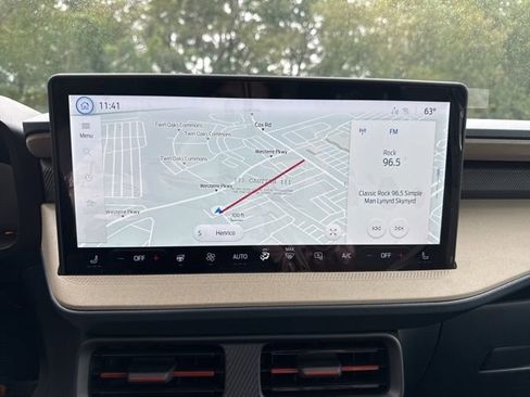 New 2025 Ford Maverick Lariat w/ 4K Tow Package image 16