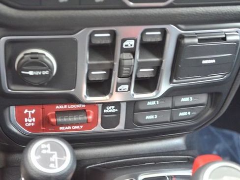 New 2026 Jeep Wrangler Unlimited Sport w/ Dual Top Group AWD/4WD image 26
