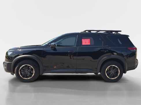 Certified 2025 Nissan Pathfinder Rock Creek AWD/4WD image 2