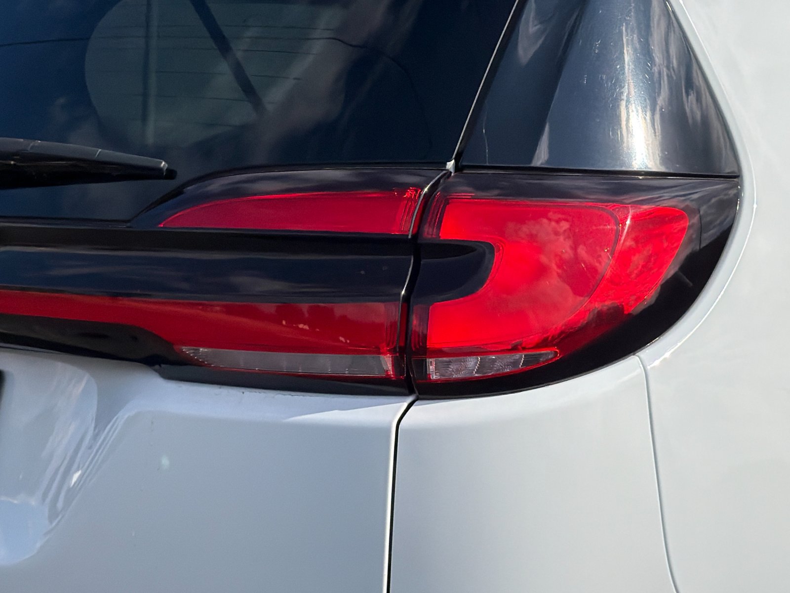 Used 2021 Chrysler Pacifica Touring FWD image 40