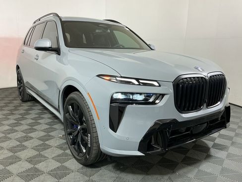 New 2026 BMW X7 xDrive40i AWD/4WD image 4