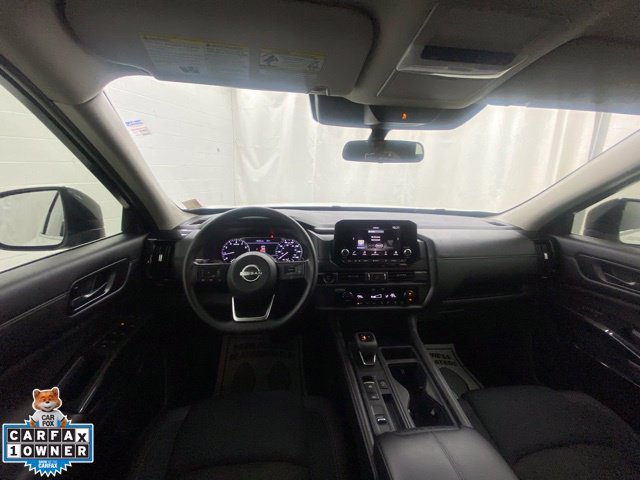 Used 2025 Nissan Pathfinder S FWD image 14