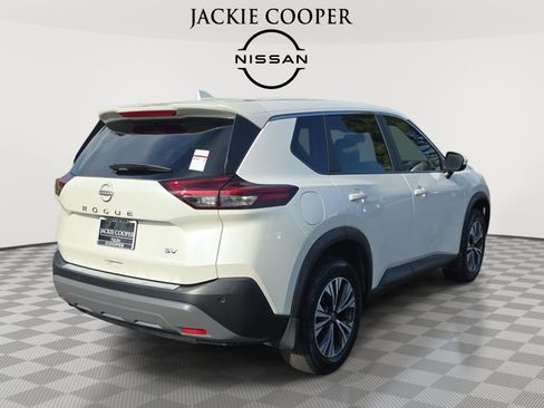 Used 2023 Nissan Rogue SV FWD image 5