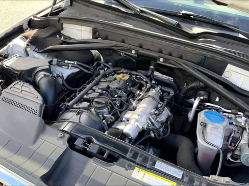 Used 2017 Audi Q5 2.0T Premium Plus w/ Technology Package image 32