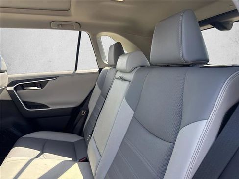 Used 2019 Toyota RAV4 Limited w/ Advanced Technology Package AWD/4WD image 19