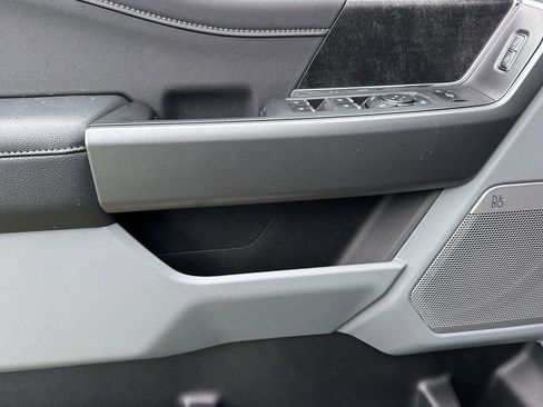 New 2026 Ford F250 XLT w/ XLT Premium Package image 17